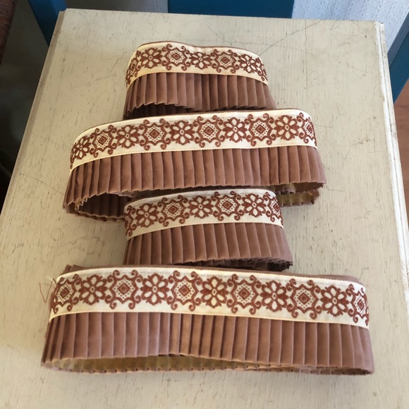 Vintage Fancy Border Trim - Picture 3 of 3